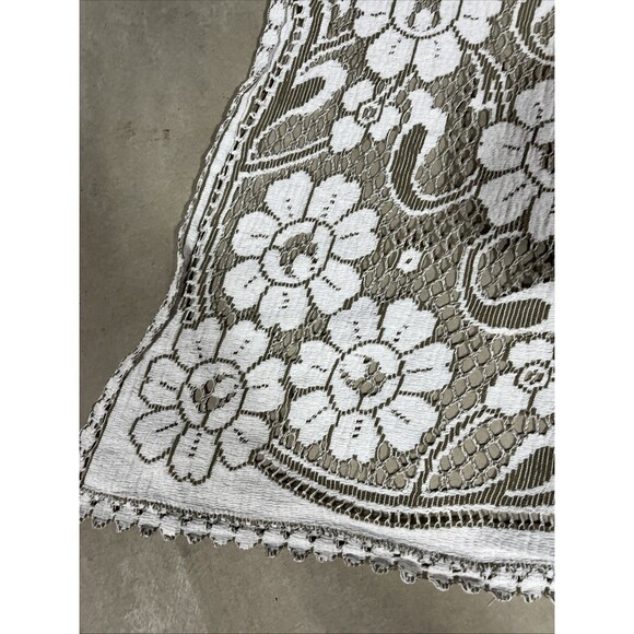 Vintage White/Green Lace Overlay Tablecloth Floral Rectangle - Picture 5 of 6